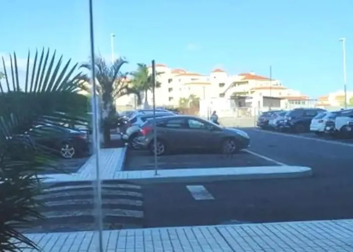 Daire Golf Del Sur, Edificio Canadas, *